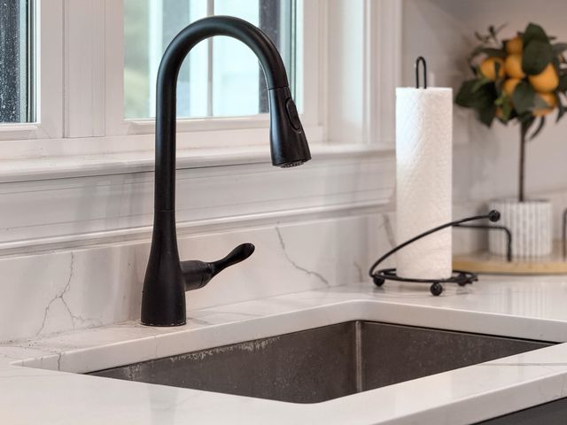 643 CATTLE SCALES RD, Waynesboro, VA 22980