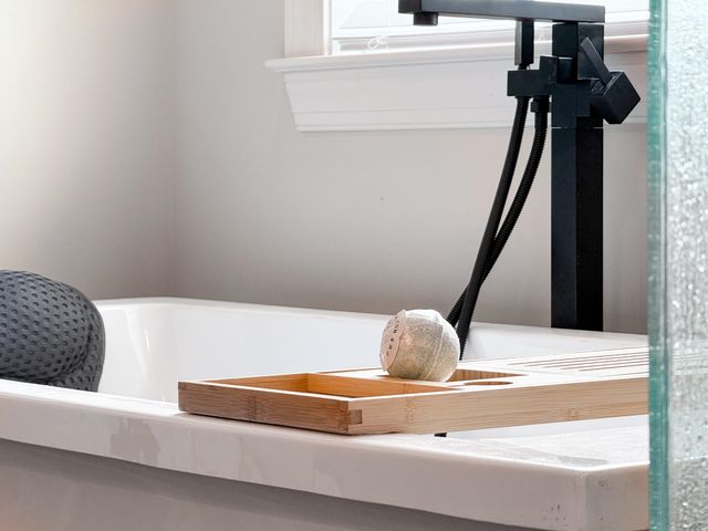 643 CATTLE SCALES RD, Waynesboro, VA 22980