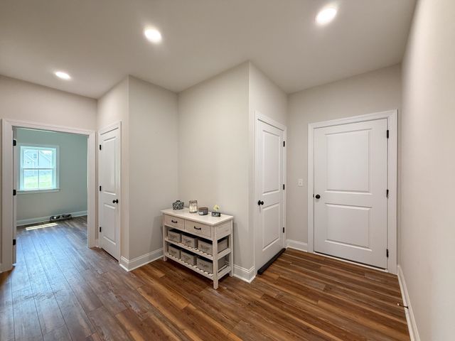 643 CATTLE SCALES RD, Waynesboro, VA 22980