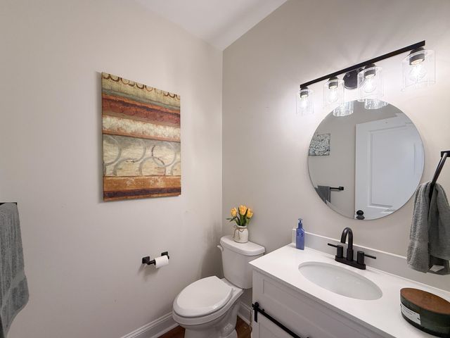 643 CATTLE SCALES RD, Waynesboro, VA 22980