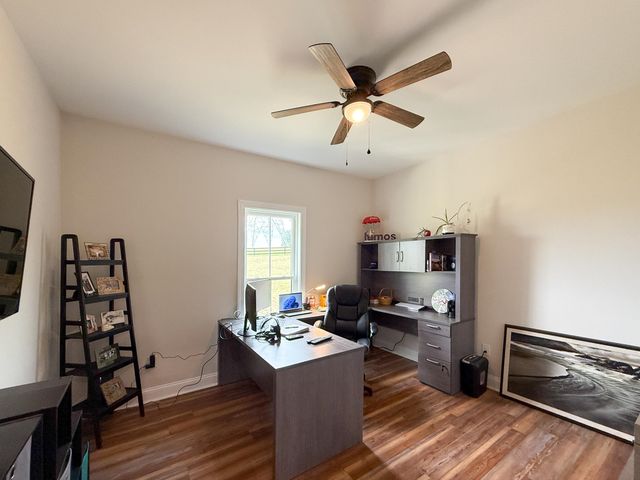 643 CATTLE SCALES RD, Waynesboro, VA 22980