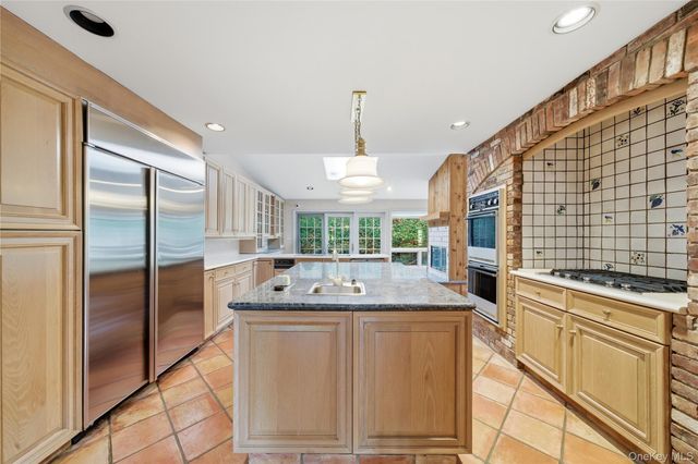 120 Dartmouth Road, Massapequa, NY 11758