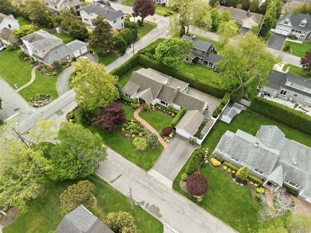 120 Dartmouth Road, Massapequa, NY 11758