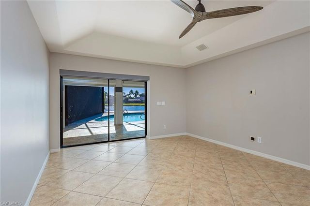 2330 Queens WAY, Naples, FL 34112