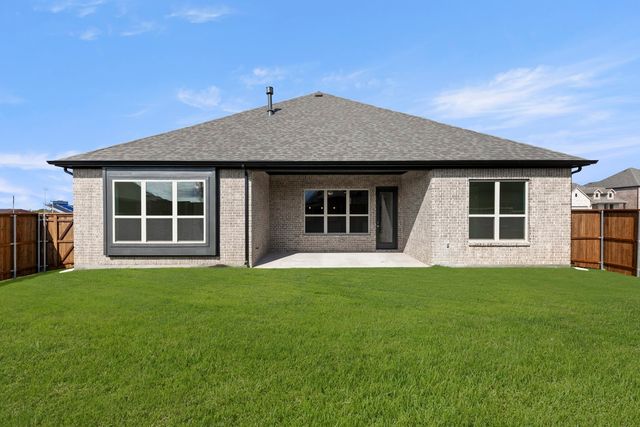707 Brazos Drive, Van Alstyne, TX 75495