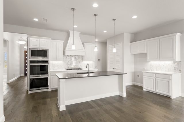 707 Brazos Drive, Van Alstyne, TX 75495