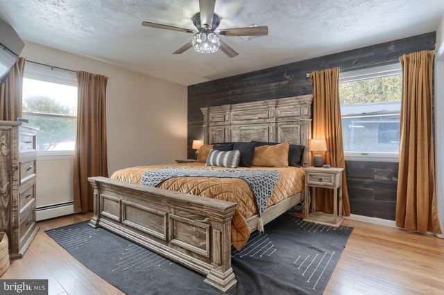 121 MIMOSA LN, Leesport, PA 19533