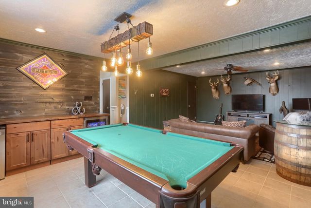 121 MIMOSA LN, Leesport, PA 19533