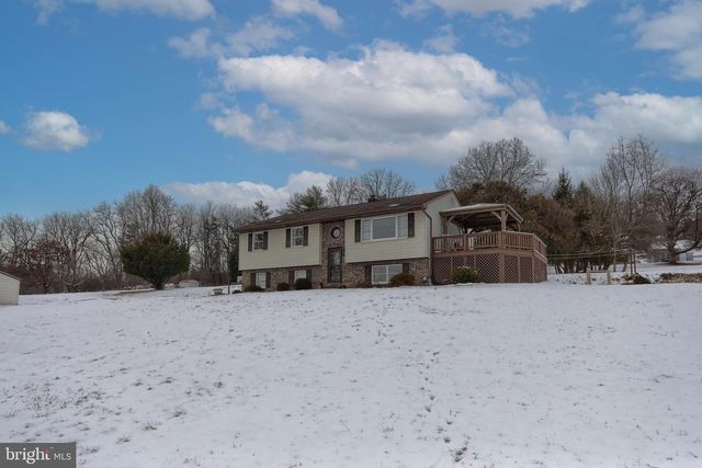 121 MIMOSA LN, Leesport, PA 19533