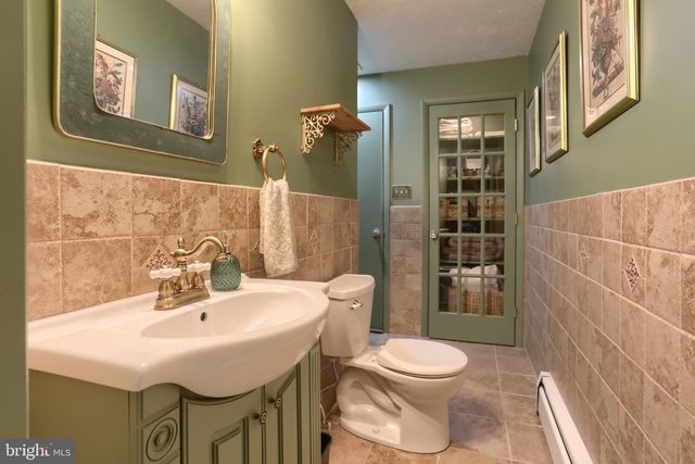 121 MIMOSA LN, Leesport, PA 19533