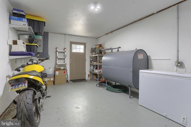 121 MIMOSA LN, Leesport, PA 19533