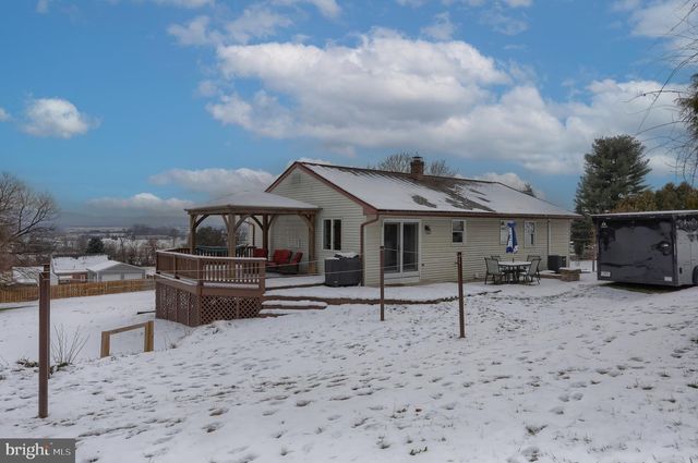 121 MIMOSA LN, Leesport, PA 19533