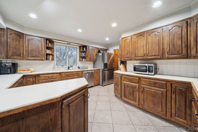 4156 E 43rd Street, Tulsa, OK 74135