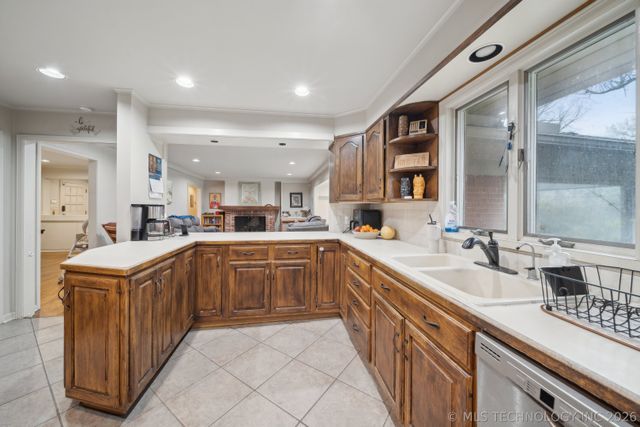 4156 E 43rd Street, Tulsa, OK 74135