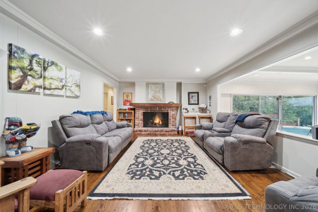 4156 E 43rd Street, Tulsa, OK 74135