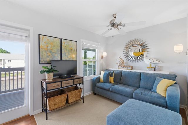 5005 COQUINA KEY DRIVE SE E, St Petersburg, FL 33705