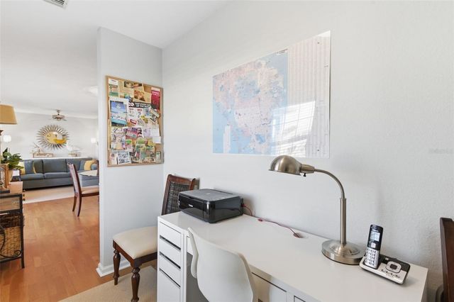 5005 COQUINA KEY DRIVE SE E, St Petersburg, FL 33705