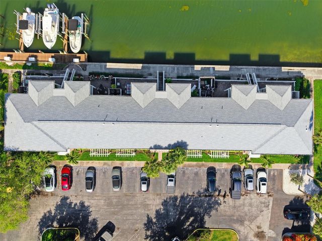 5005 COQUINA KEY DRIVE SE E, St Petersburg, FL 33705