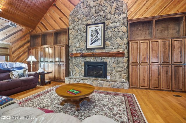 24203 Bilbo Road, Vancleave, MS 39565