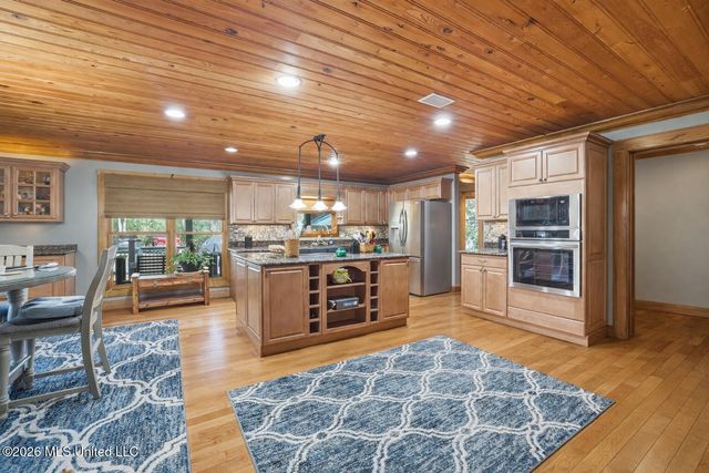 24203 Bilbo Road, Vancleave, MS 39565