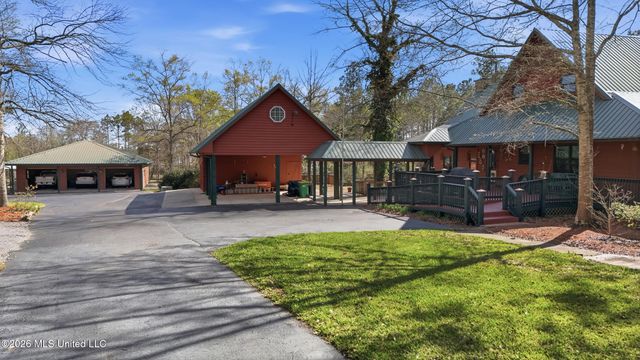 24203 Bilbo Road, Vancleave, MS 39565