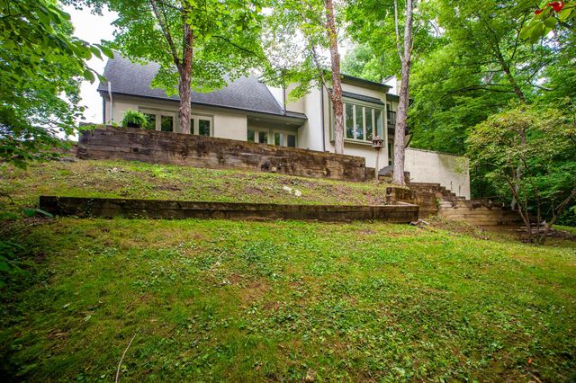 8136 Blind Brook Court, Columbus, OH 43235