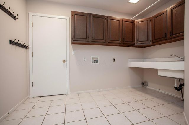 8136 Blind Brook Court, Columbus, OH 43235