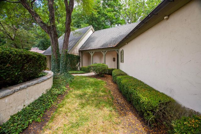 8136 Blind Brook Court, Columbus, OH 43235