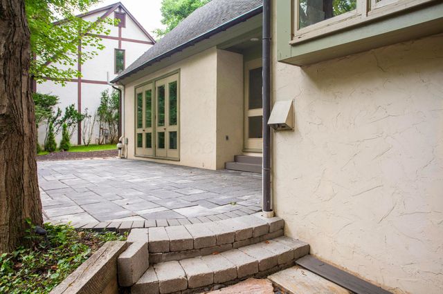 8136 Blind Brook Court, Columbus, OH 43235