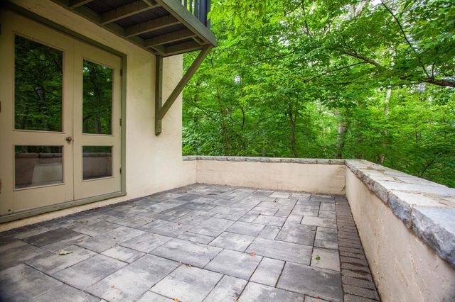 8136 Blind Brook Court, Columbus, OH 43235