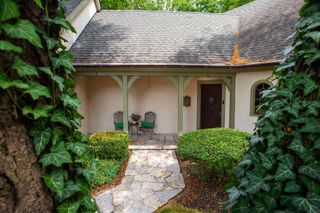 8136 Blind Brook Court, Columbus, OH 43235