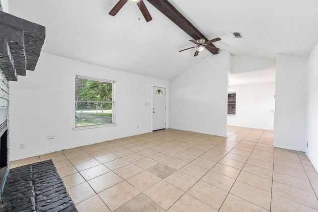 455 County Road 129b, Alvin, TX 77511