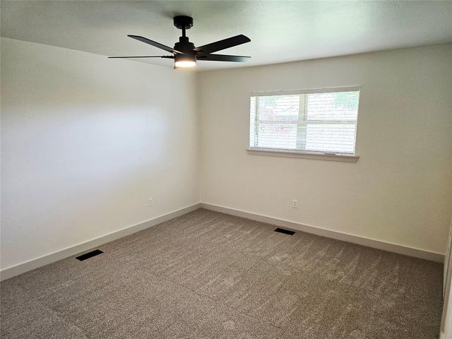 11905 Camelot Place, Oklahoma City, OK 73120