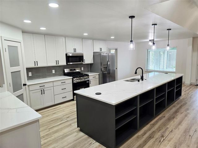 11905 Camelot Place, Oklahoma City, OK 73120