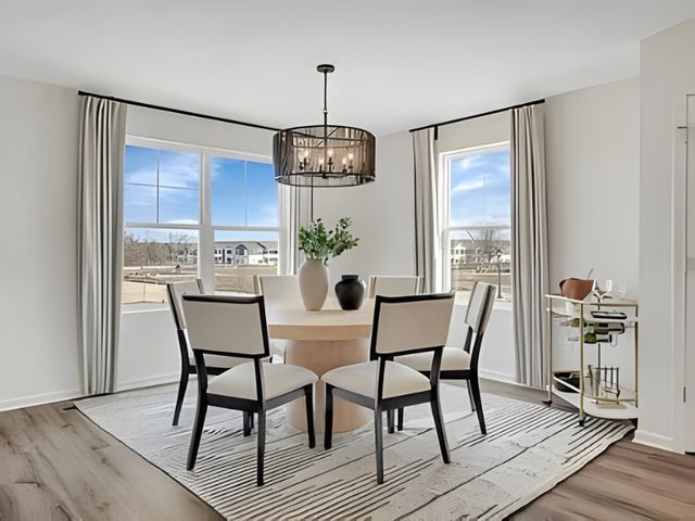 367 Bridgeview Court 367, St. Charles, IL 60174