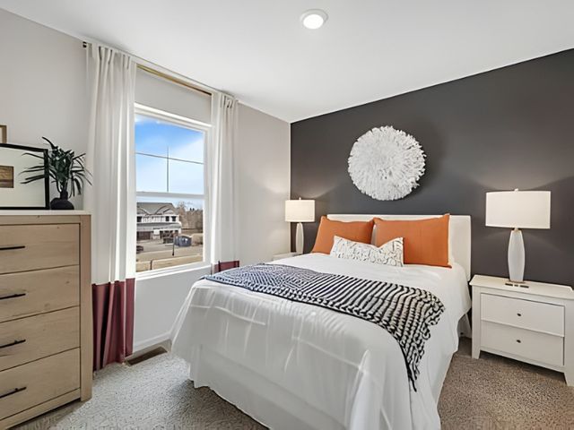 367 Bridgeview Court 367, St. Charles, IL 60174