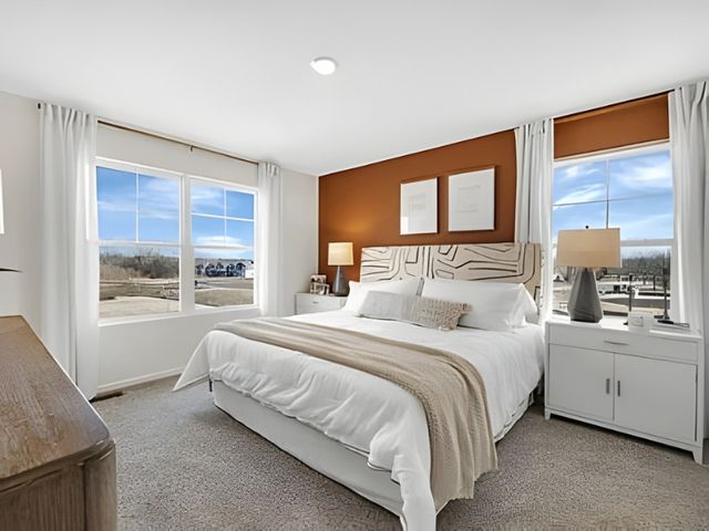 367 Bridgeview Court 367, St. Charles, IL 60174