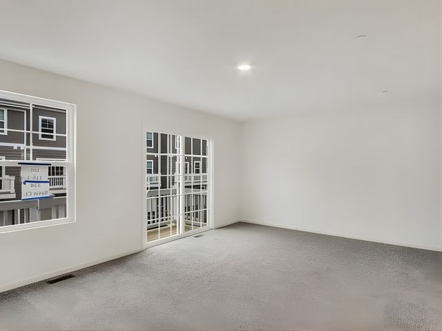 367 Bridgeview Court 367, St. Charles, IL 60174