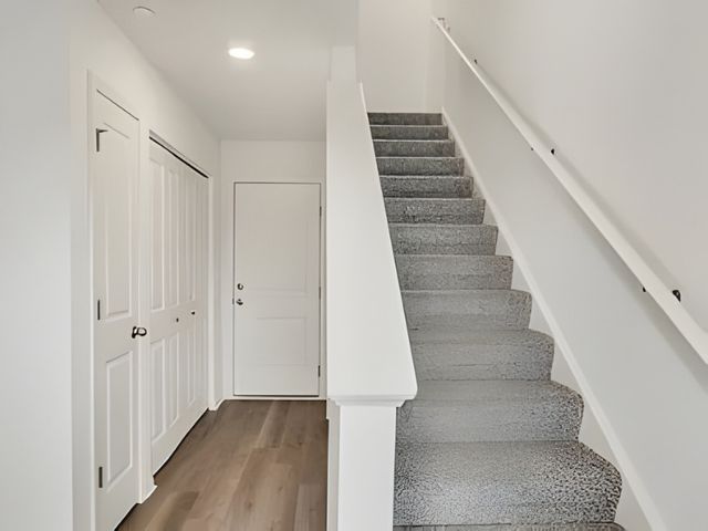 367 Bridgeview Court 367, St. Charles, IL 60174