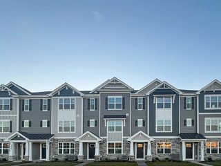 367 Bridgeview Court 367, St. Charles, IL 60174