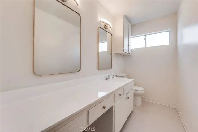 540 Hyde Park, Inglewood, CA 90302