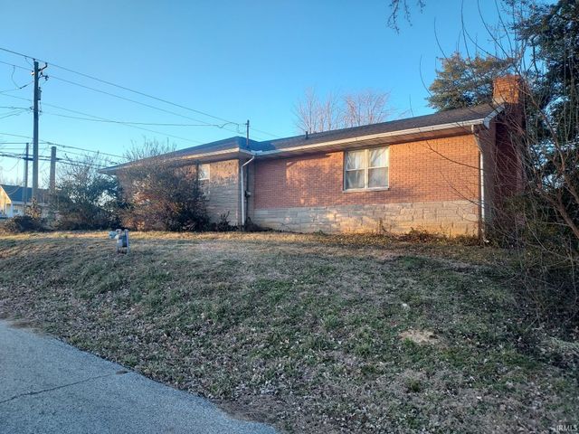 301 N STATE Street, Chandler, IN 47610