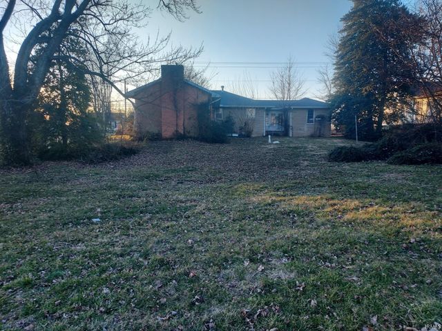 301 N STATE Street, Chandler, IN 47610