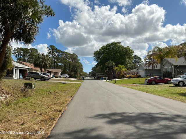 485 Gephart Street SW, Palm Bay, FL 32908