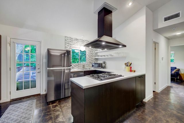 1908 Fairlawn LN, Austin, TX 78704