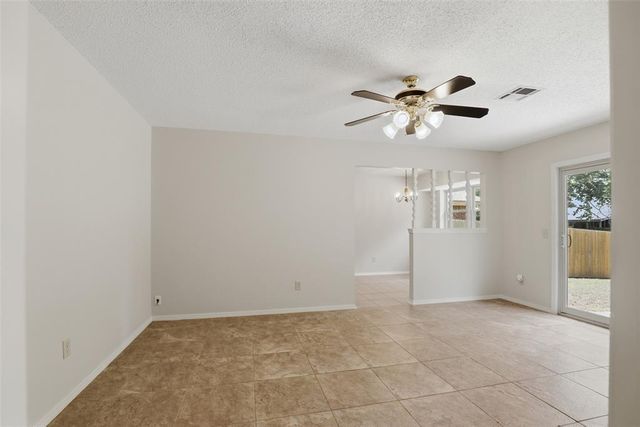 405 Meadow Lake Drive, Edmond, OK 73003