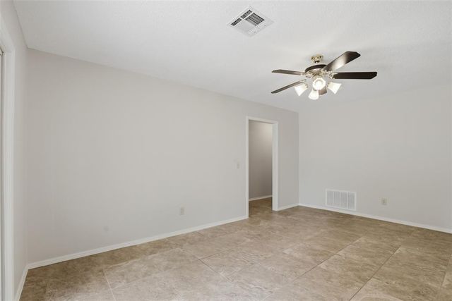 405 Meadow Lake Drive, Edmond, OK 73003