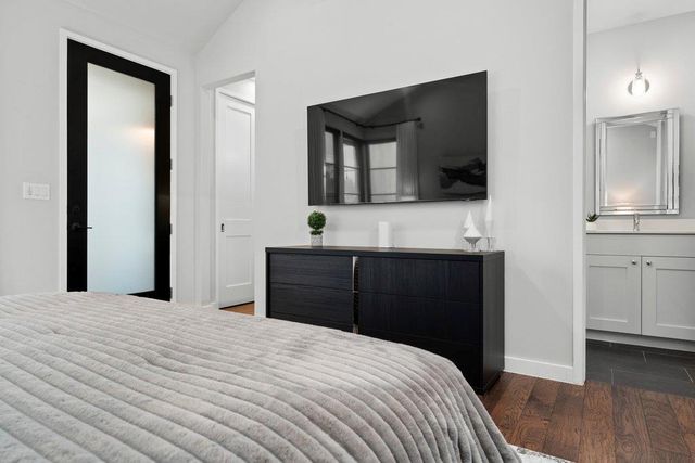 316 Hidden Beacon BND, Lakeway, TX 78738