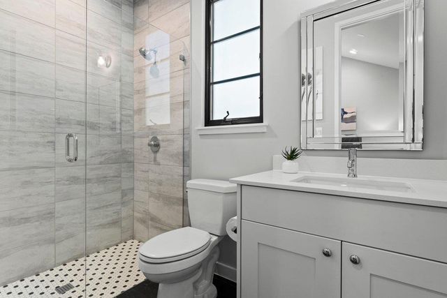 316 Hidden Beacon BND, Lakeway, TX 78738