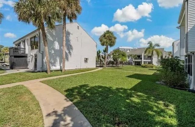 654 HAVEN PLACE 654, Tarpon Springs, FL 34689